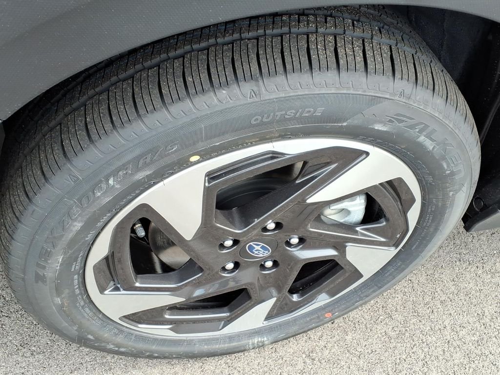 New 2026 MAGNETITE GRAY PEARL Subaru Limited image 16