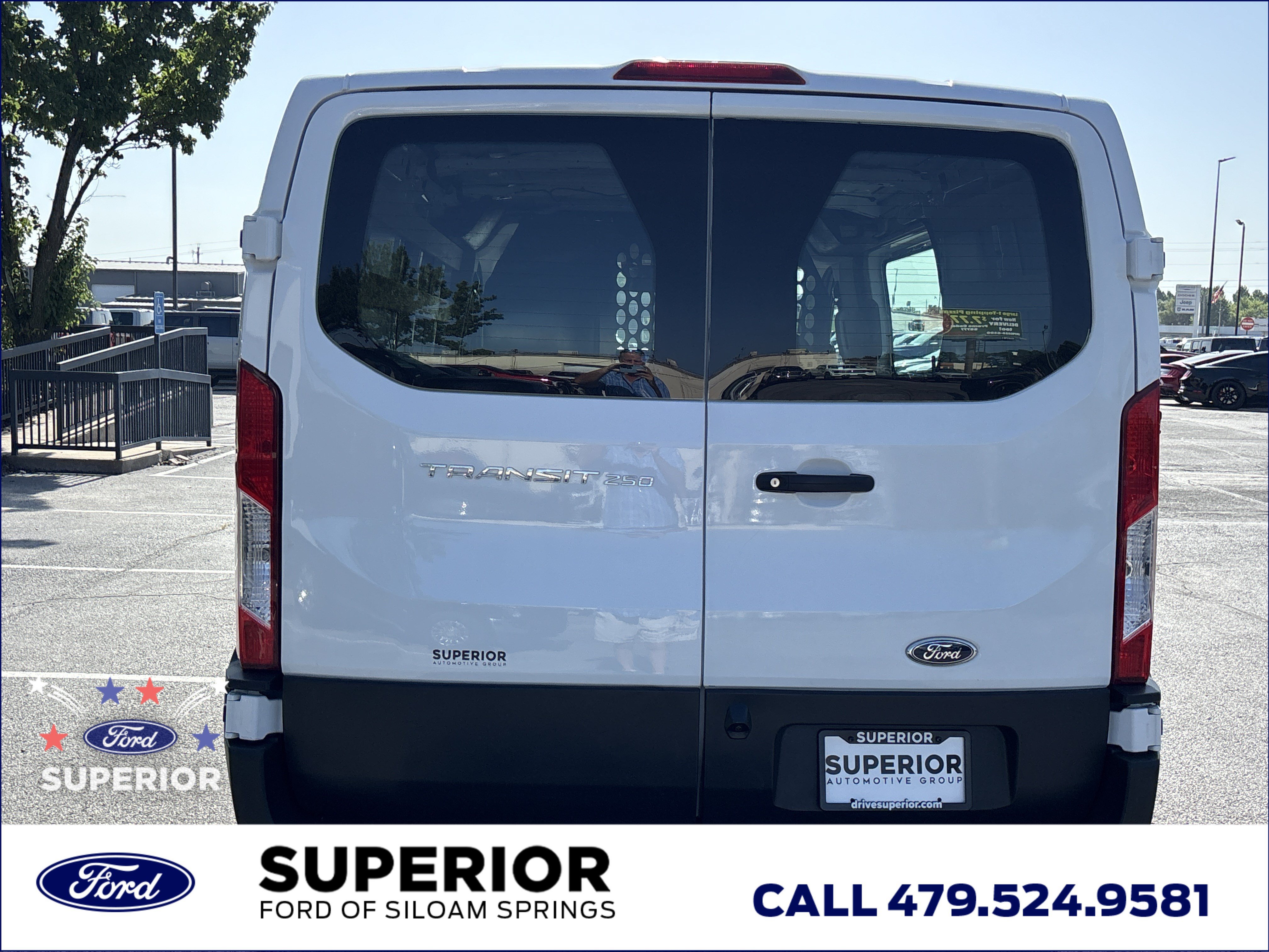Used 2025 Oxford White Clearcoat Ford  image 5