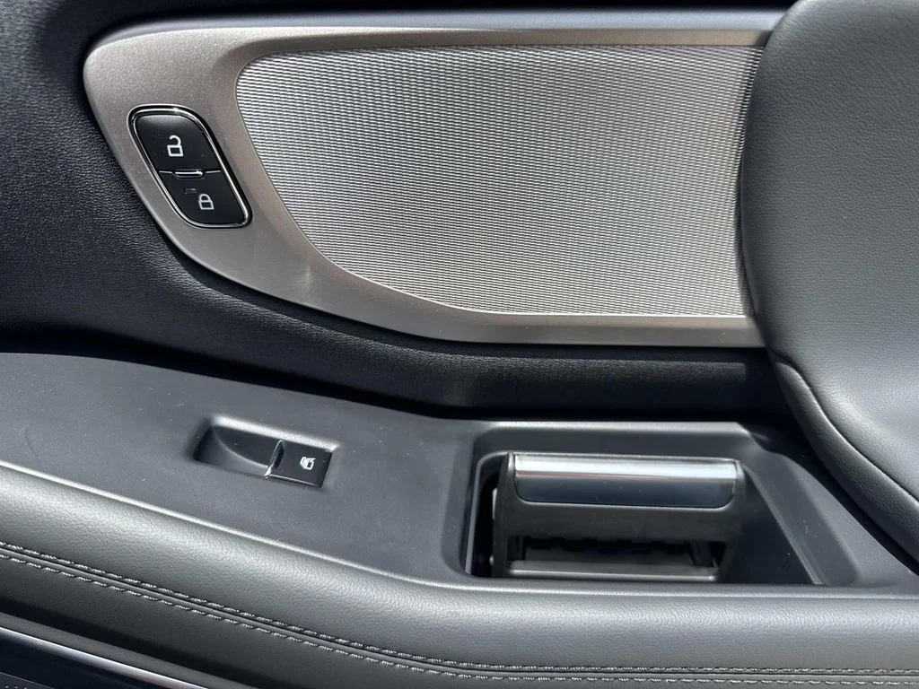 New 2026 Agate Black Metallic Ford Active image 35