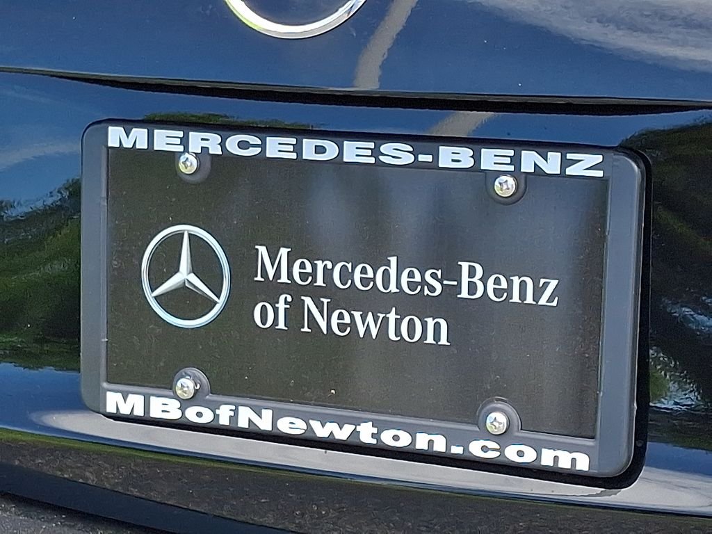 2025 Mercedes-Benz C-Class Sedan C 300 - Photo 31