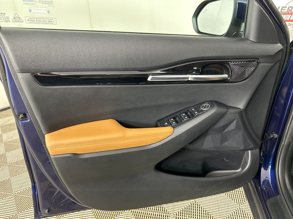 Used 2024 Blue Kia EX image 11