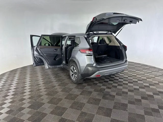 Used 2023 Gray Nissan SV image 16