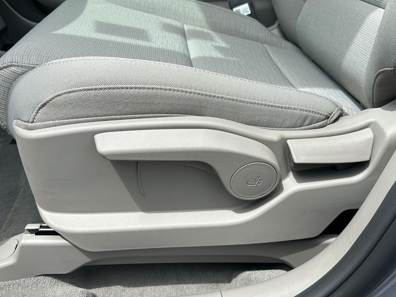 New 2026 Ecotronic Gray Pearl Hyundai SE AWD image 51
