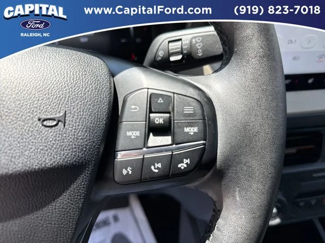 Used 2025 White Ford Lariat image 23