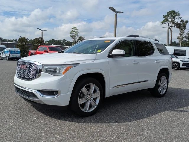 Used 2019 Summit White GMC Denali image 7