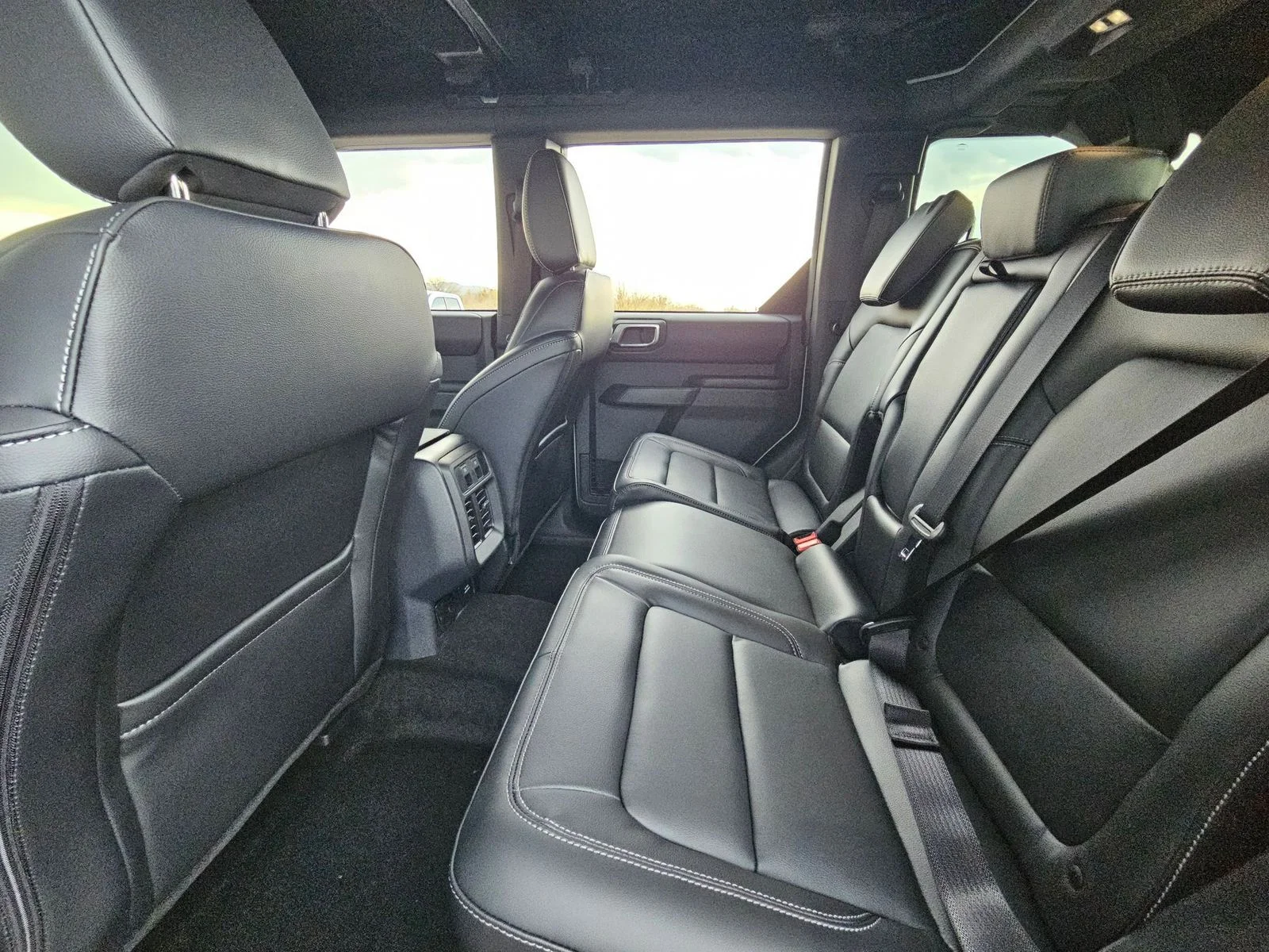 New 2026 Avalanche Ford Outer Banks® image 26