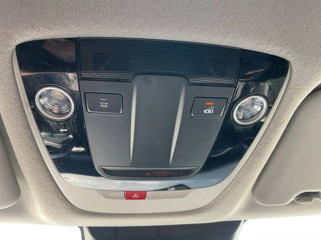Certified Used 2024 Steel Gray Kia S image 31