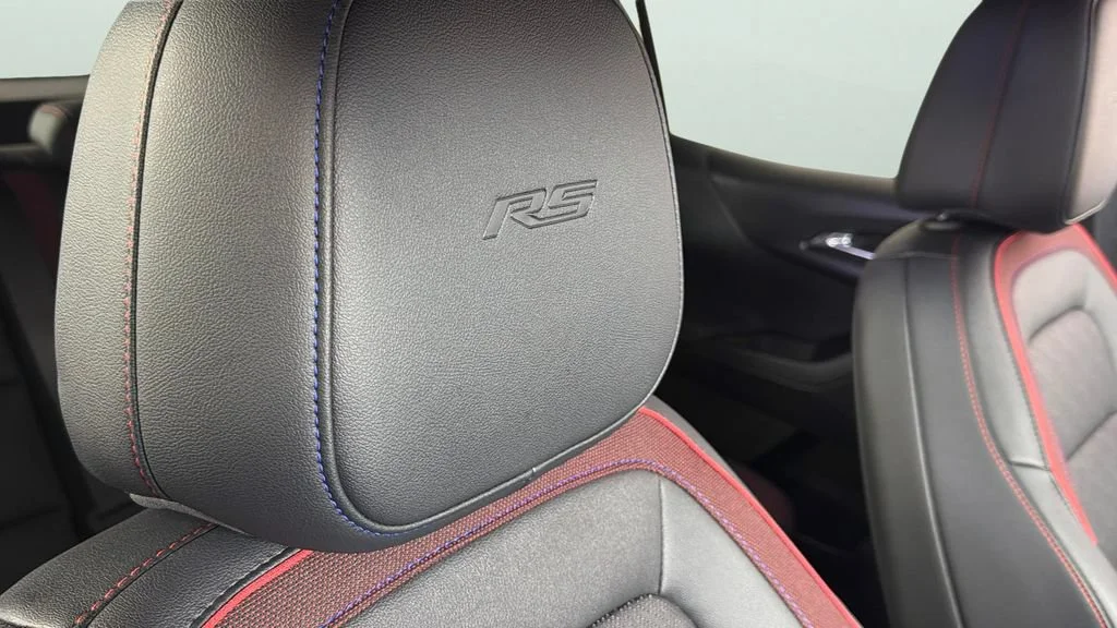 Used 2026 Polar White Tricoat Chevrolet RS image 36