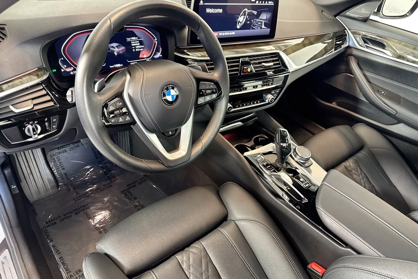 Used 2023 Alpine White BMW 540i image 9