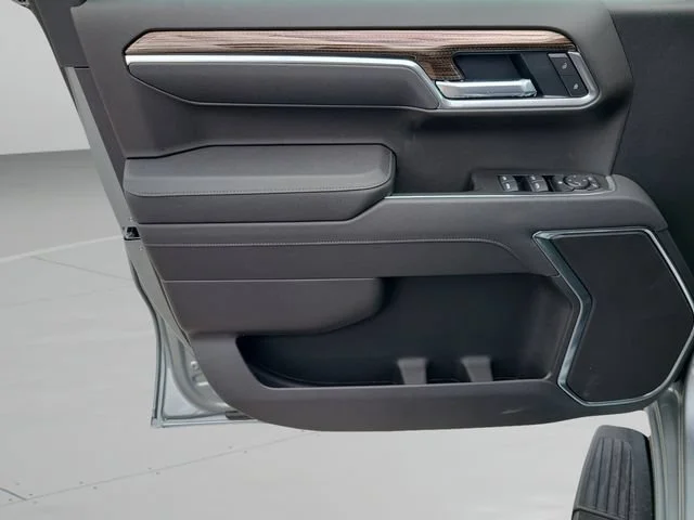 New 2026 Sterling Gray Metallic Chevrolet LT image 16