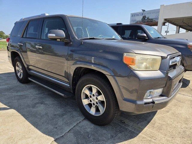 Used 2011 Magnetic Gray Metallic Toyota SR5 image 3
