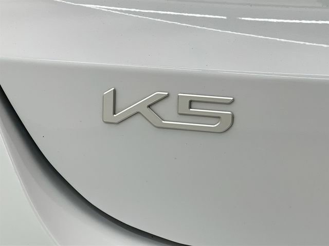 Used 2024 White Kia GT-Line image 39