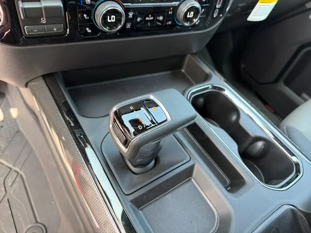 2026 Chevrolet Silverado 1500 ZR2 - Photo 28