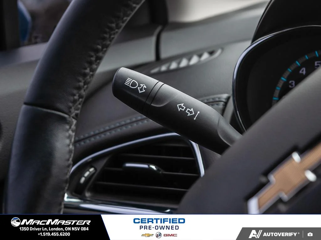 Certified Used 2018  Chevrolet Premier Auto image 19