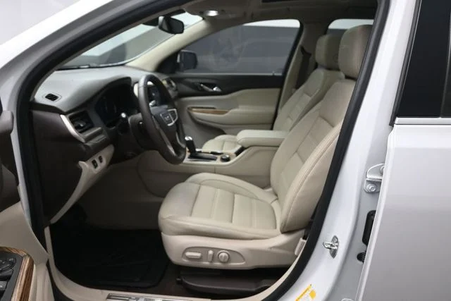 Certified Used 2019 White Frost Tri-Coat GMC Denali image 10