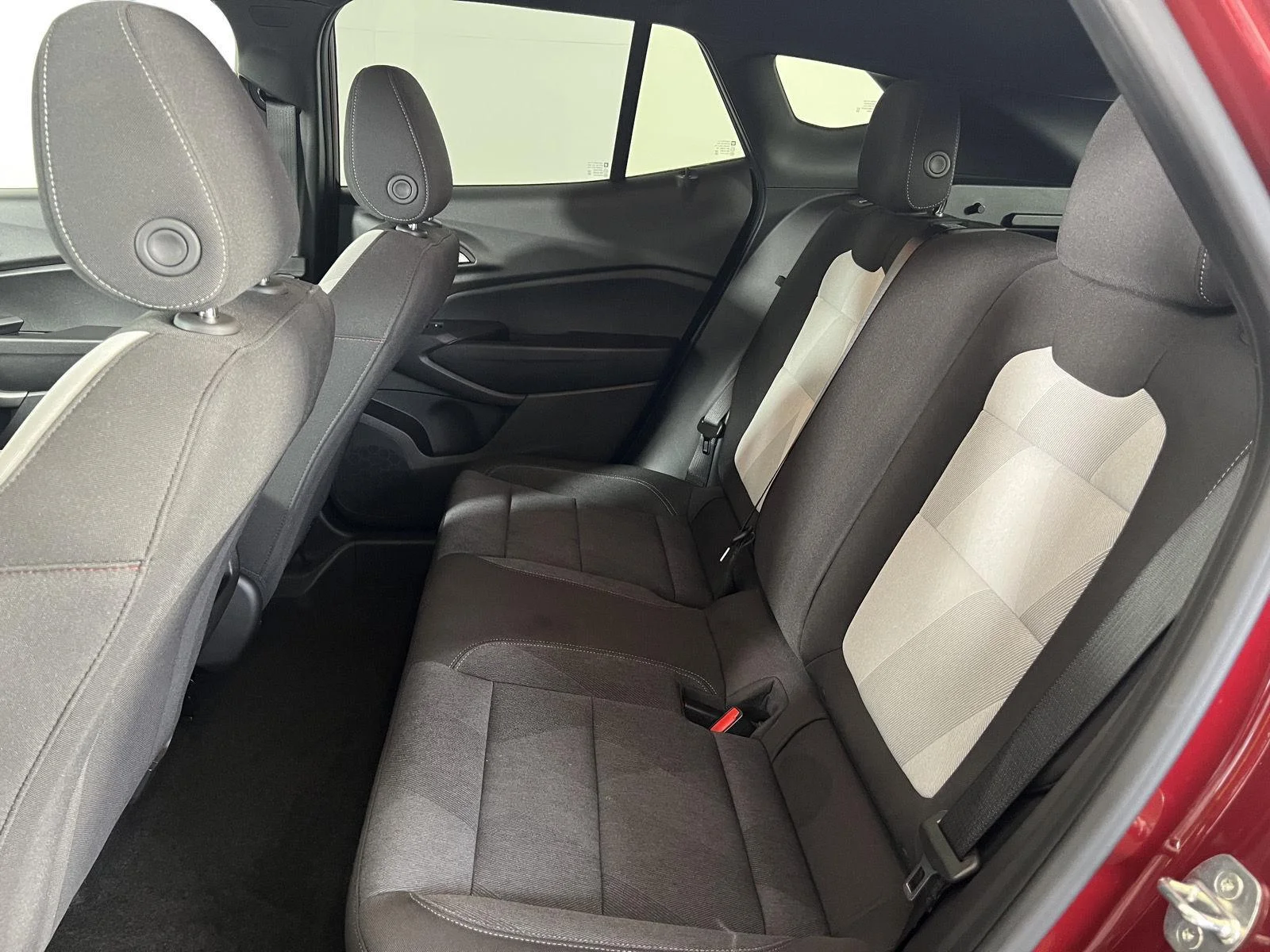 Used 2024 Crimson Chevrolet 1RS image 17
