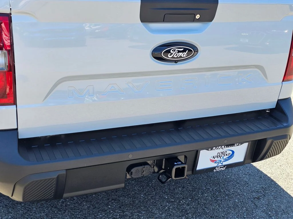 New 2025 White Ford XLT image 15