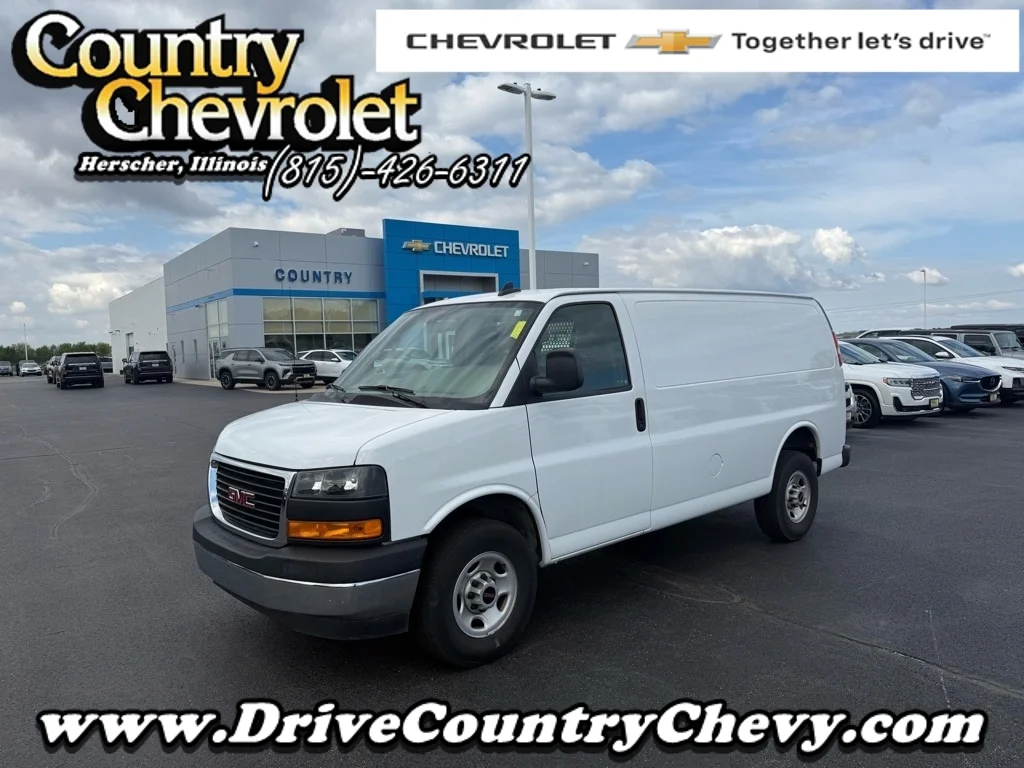 2022 GMC Savana 2500's photo