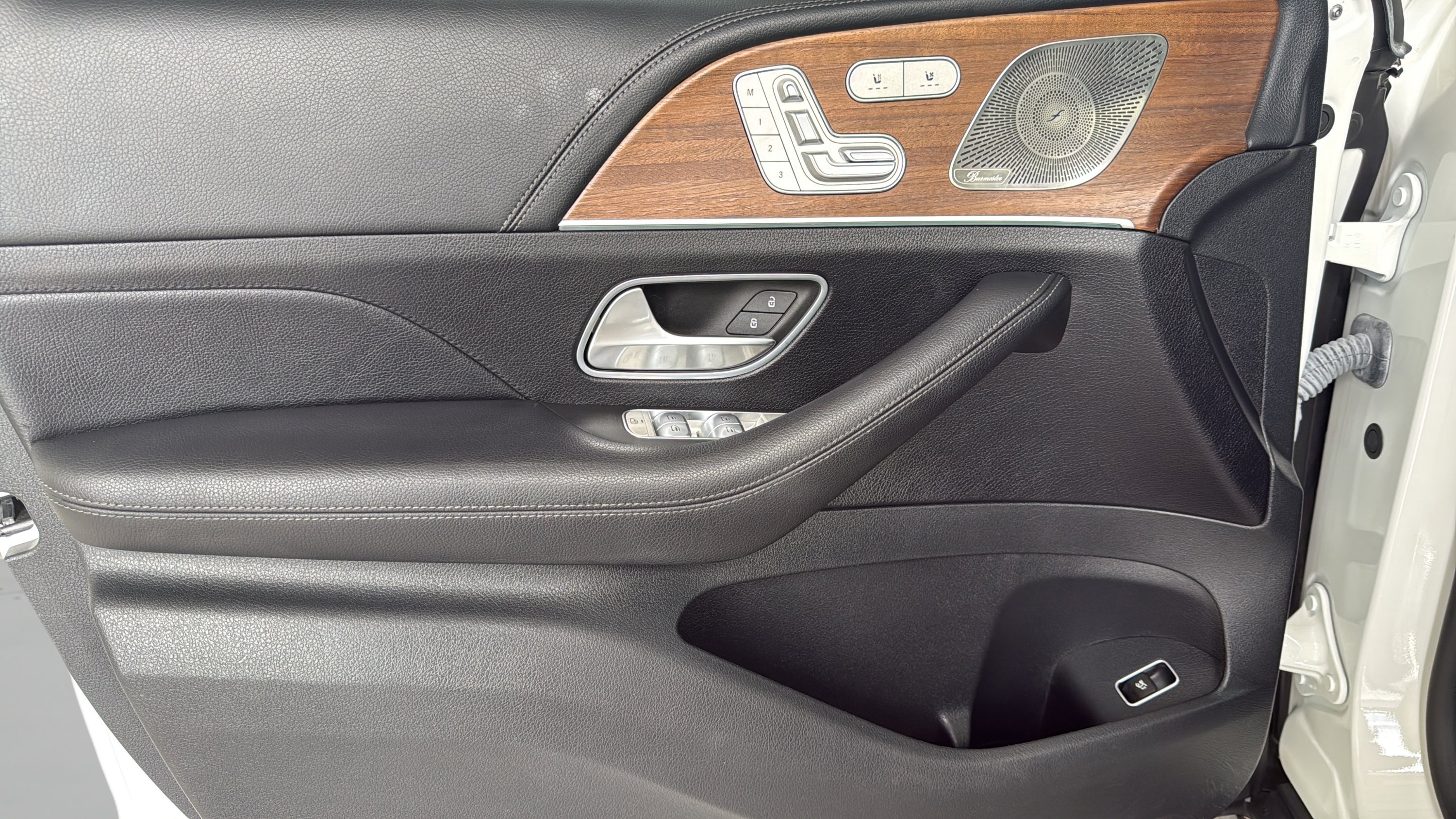 Certified Used 2022 Polar White Mercedes-Benz GLE 350 image 12