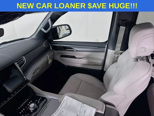 New 2026 Bright White Clear-Coat Exterior Paint Jeep Grand Wagoneer image 24