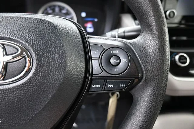 Used 2022 Silver Toyota LE image 21
