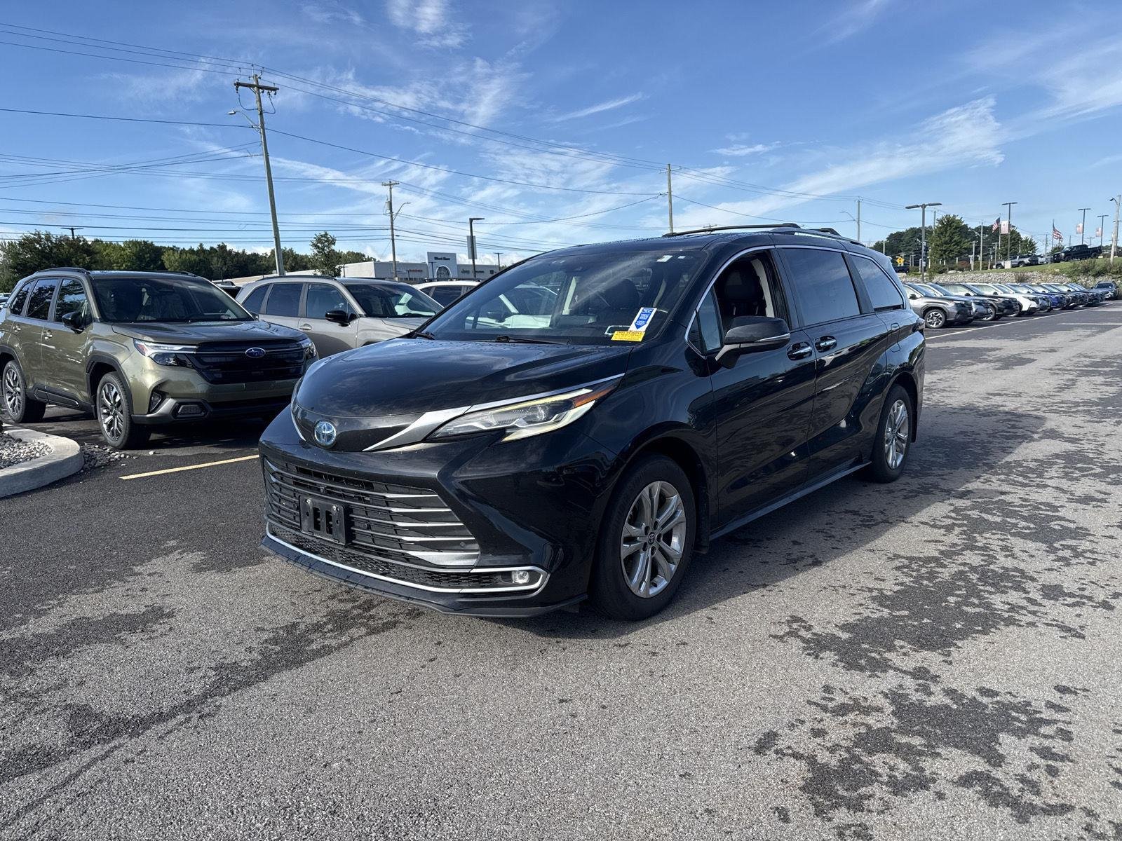 Used 2022 Midnight Black Metallic Toyota Platinum 7-Passenger image 6