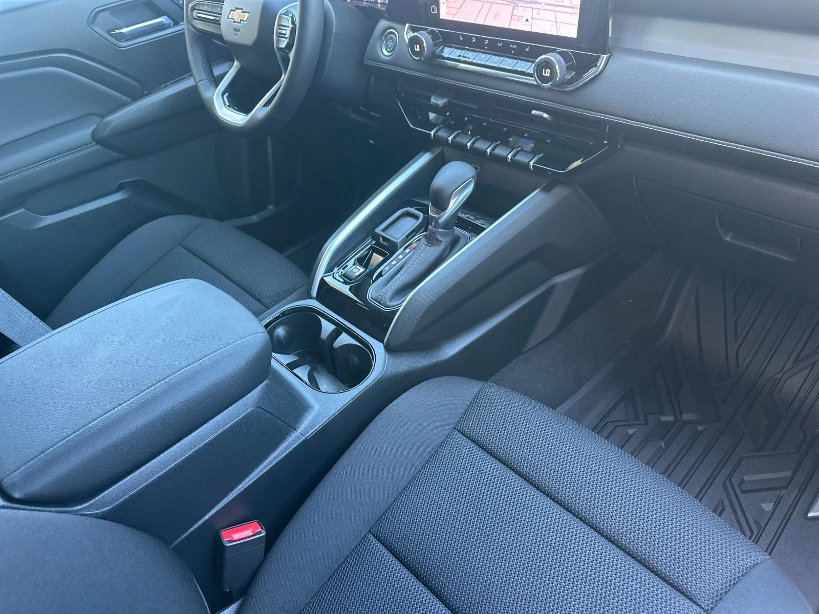 2026 Chevrolet Colorado LT - Photo 15