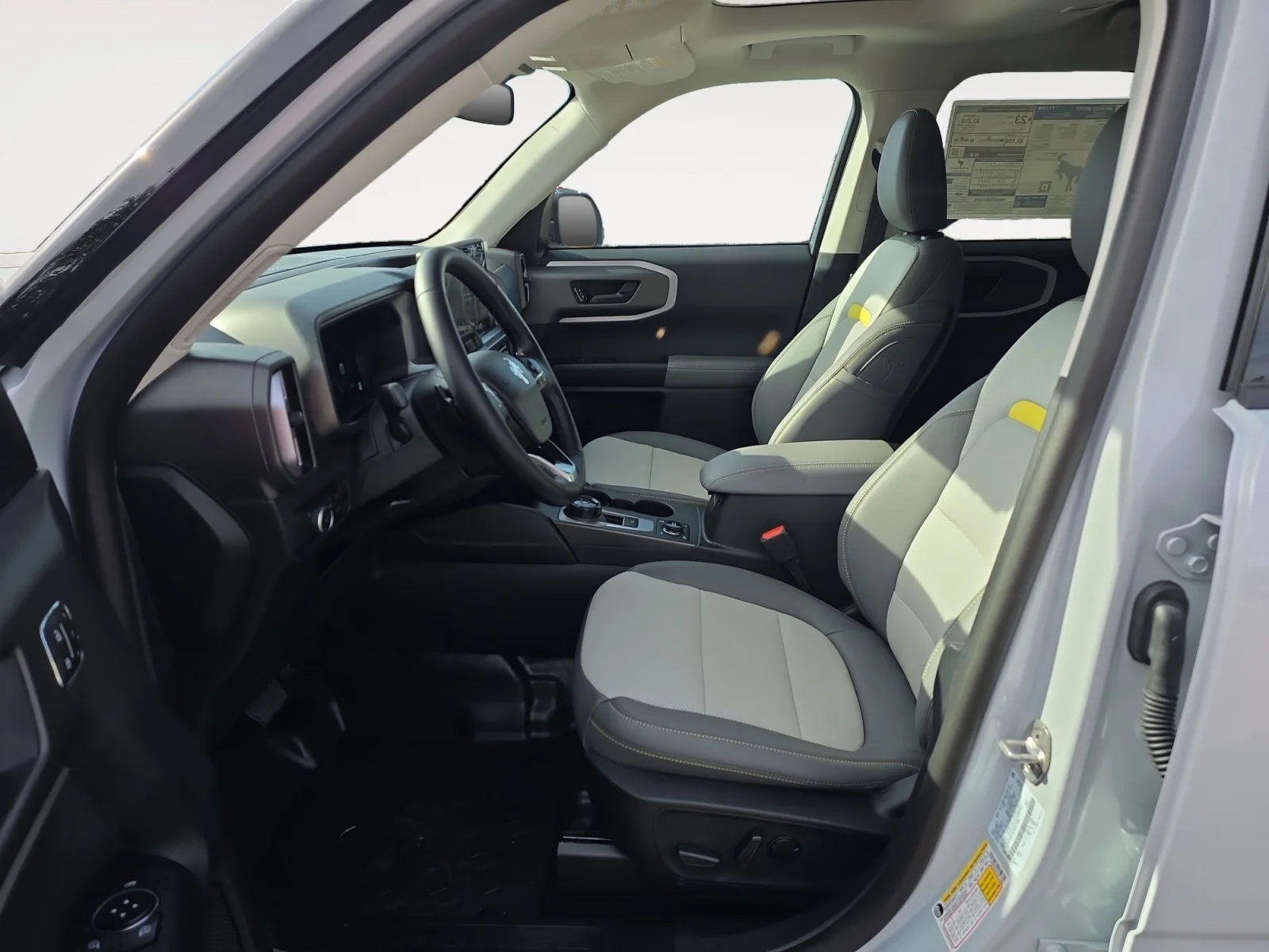 New 2026 SPACE WHITE METALLIC Ford Badlands image 15