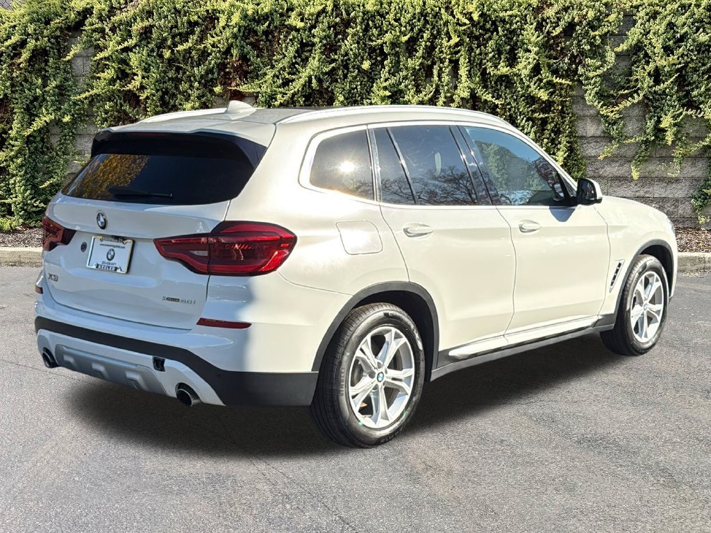 Used 2020 Alpine White BMW xDrive30i image 4