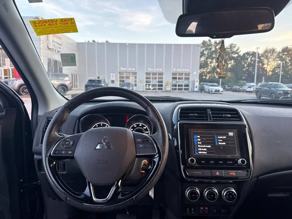 Used 2023 Black Mitsubishi 2.0 ES image 13