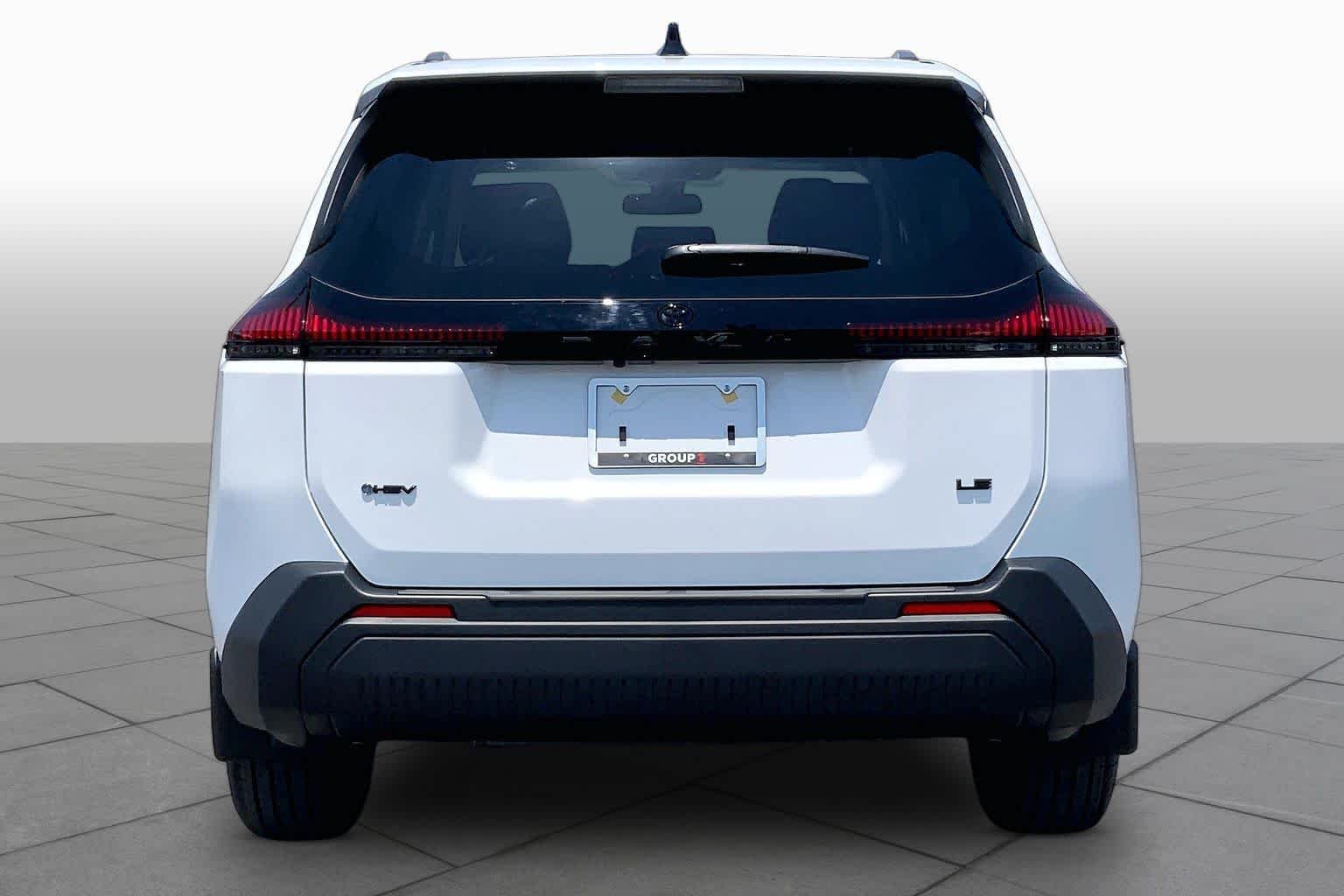 New 2026 Ice Cap Toyota LE image 4