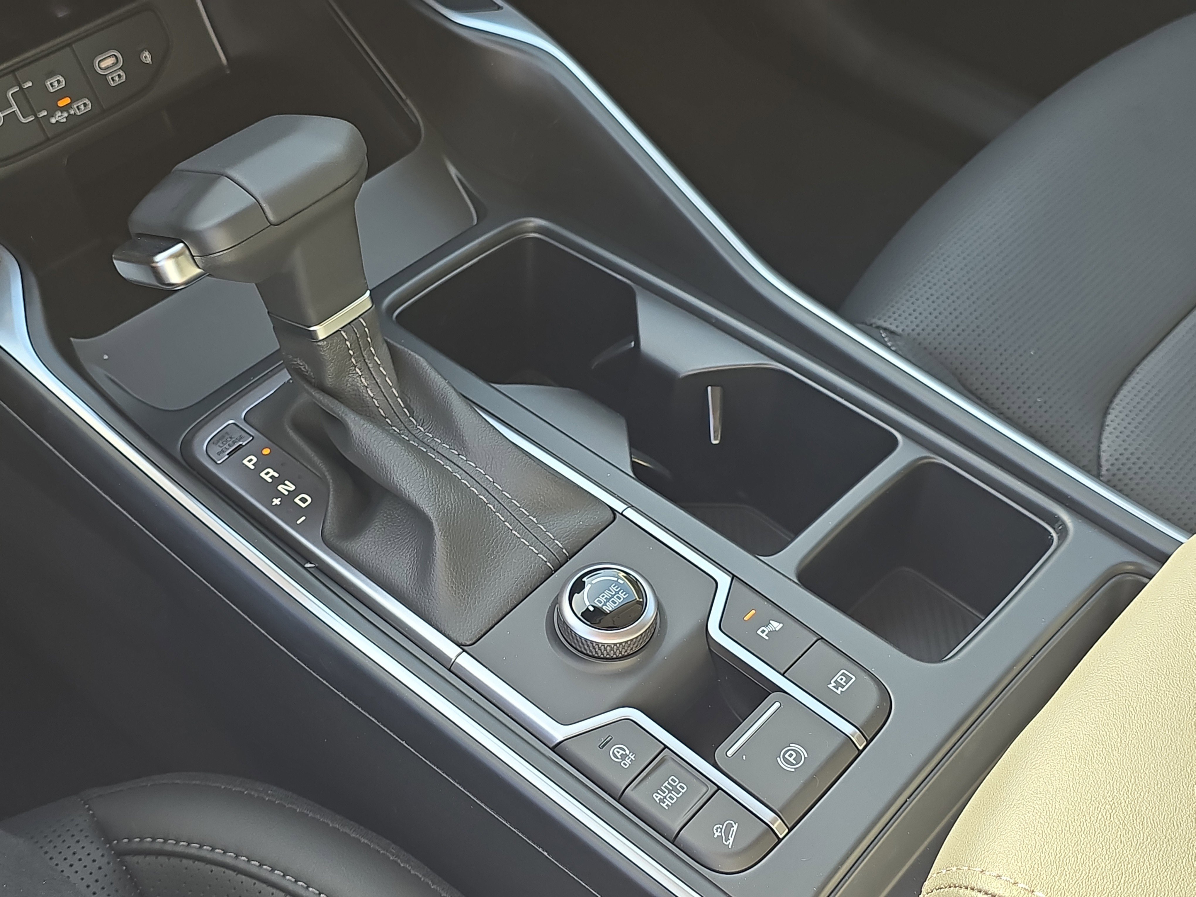 New 2026 Wolf Gray Kia S image 30
