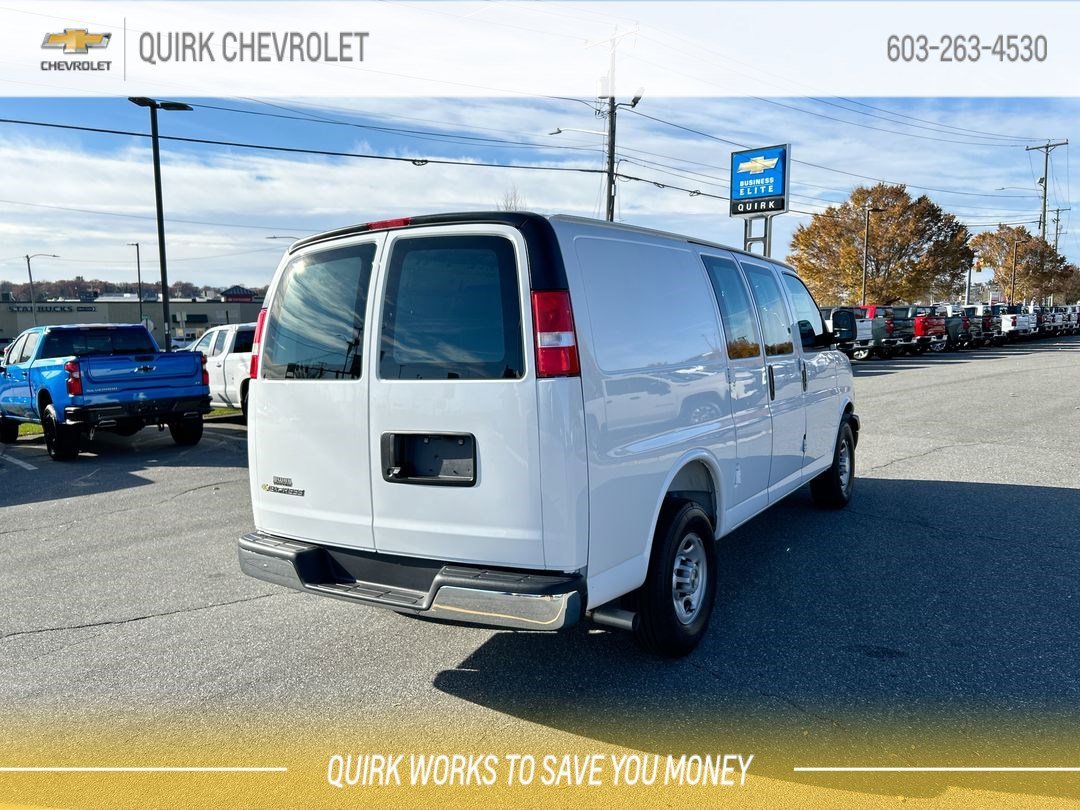 2025 Chevrolet Express Cargo Work Van - Photo 8