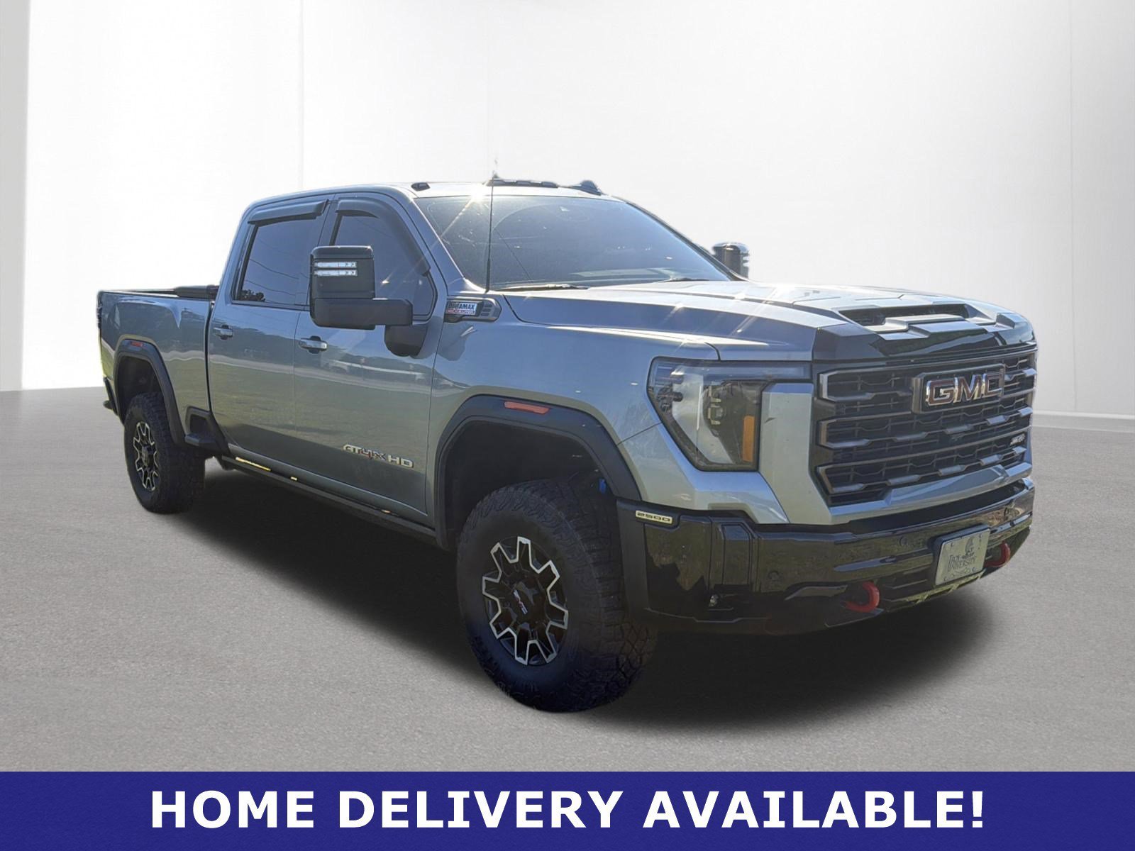 2025 GMC Sierra 4WD Crew Cab Standard Box AT4X's photo