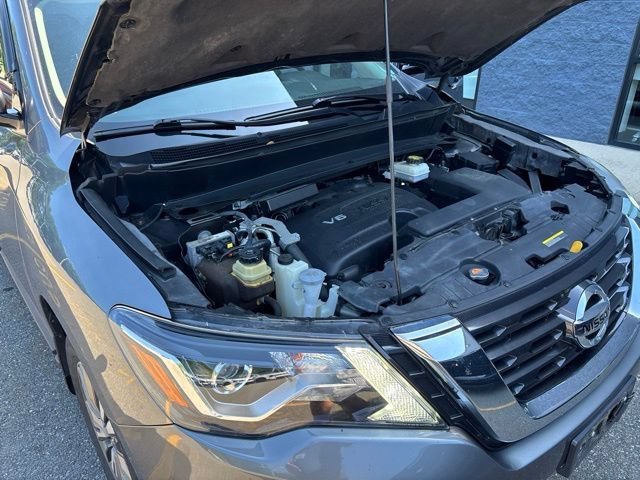 Used 2019 Gun Metallic Nissan S image 18