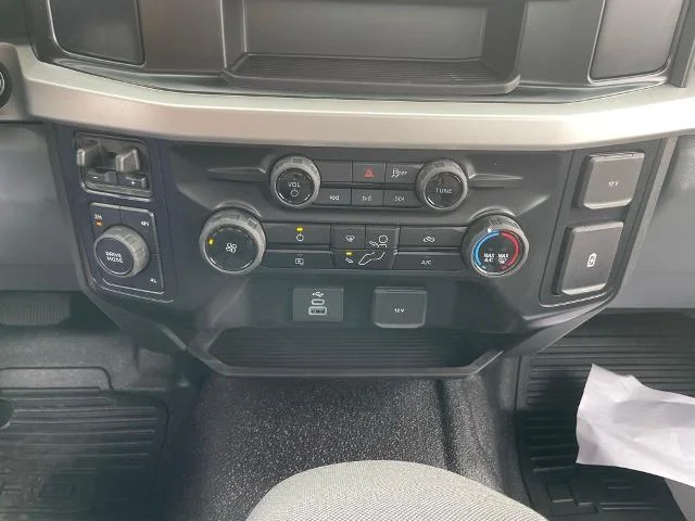 New 2026 Oxford White Ford F-600® XL image 48