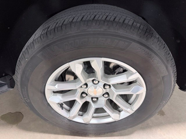 Used 2025 Gray Chevrolet LT image 9