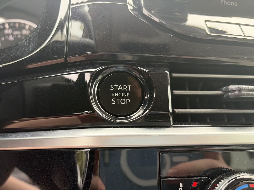 Used 2025 Black Nissan SL image 28
