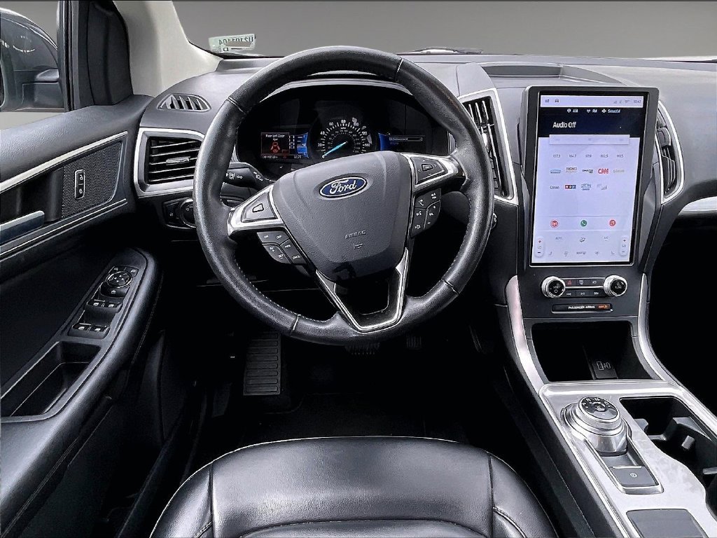 Used 2024 Gray Ford SEL image 17