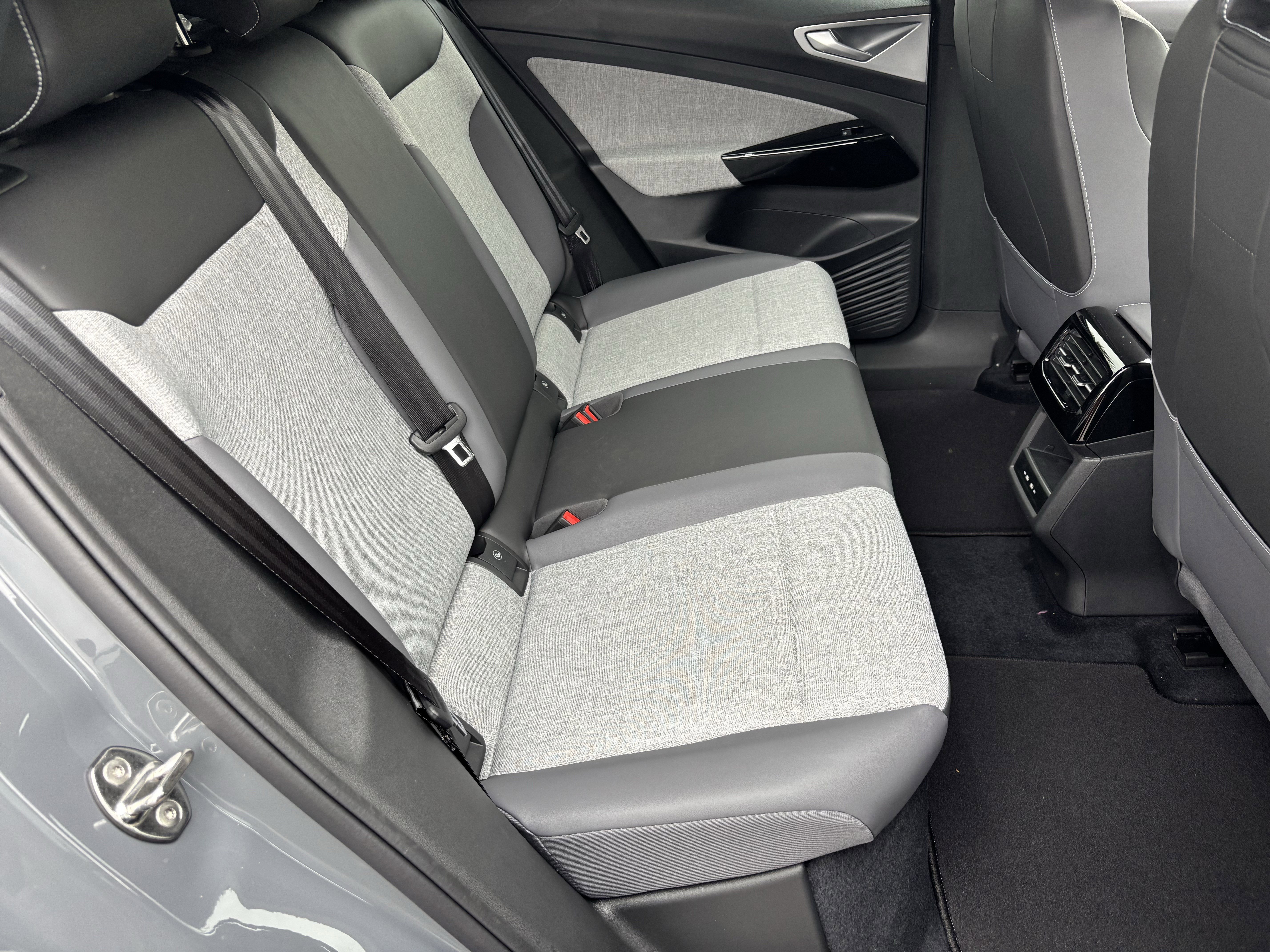 New 2026 Pure Gray Volkswagen Pro image 9