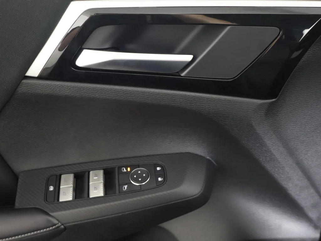 New 2026 Blue Mitsubishi ES image 36