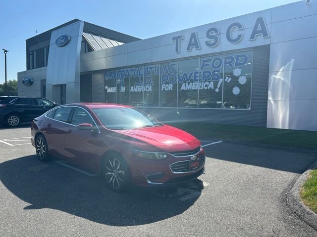 Used 2018 Cajun Red Tintcoat Chevrolet LT image 1