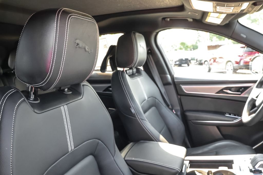 Used 2024  Jaguar P400 R-Dynamic S image 38