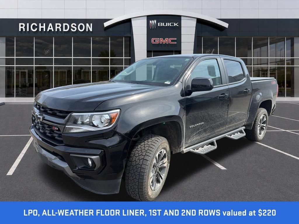 Used 2022 Black Chevrolet Z71 image 5