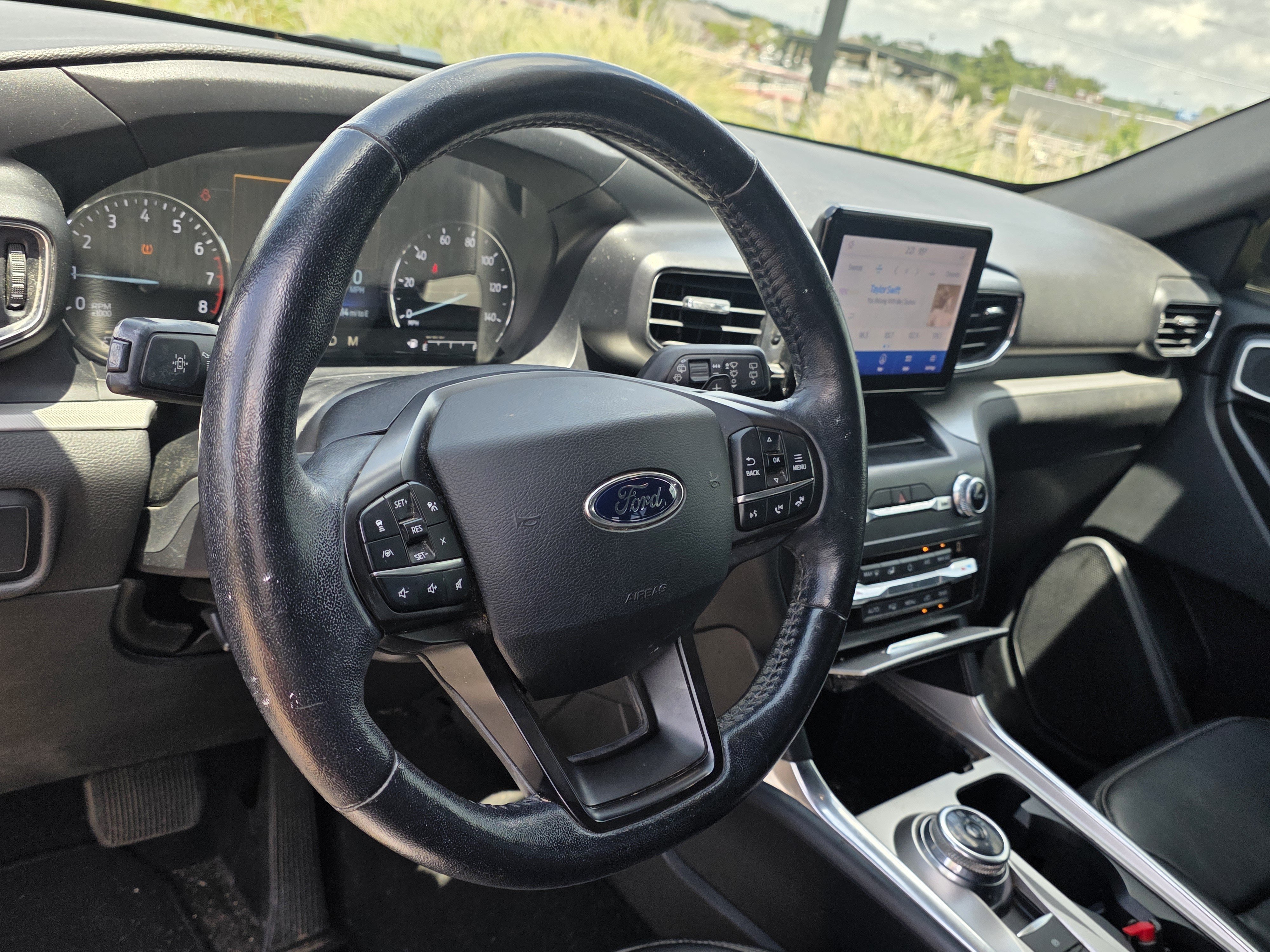 Used 2020 Black Metallic Ford XLT image 8