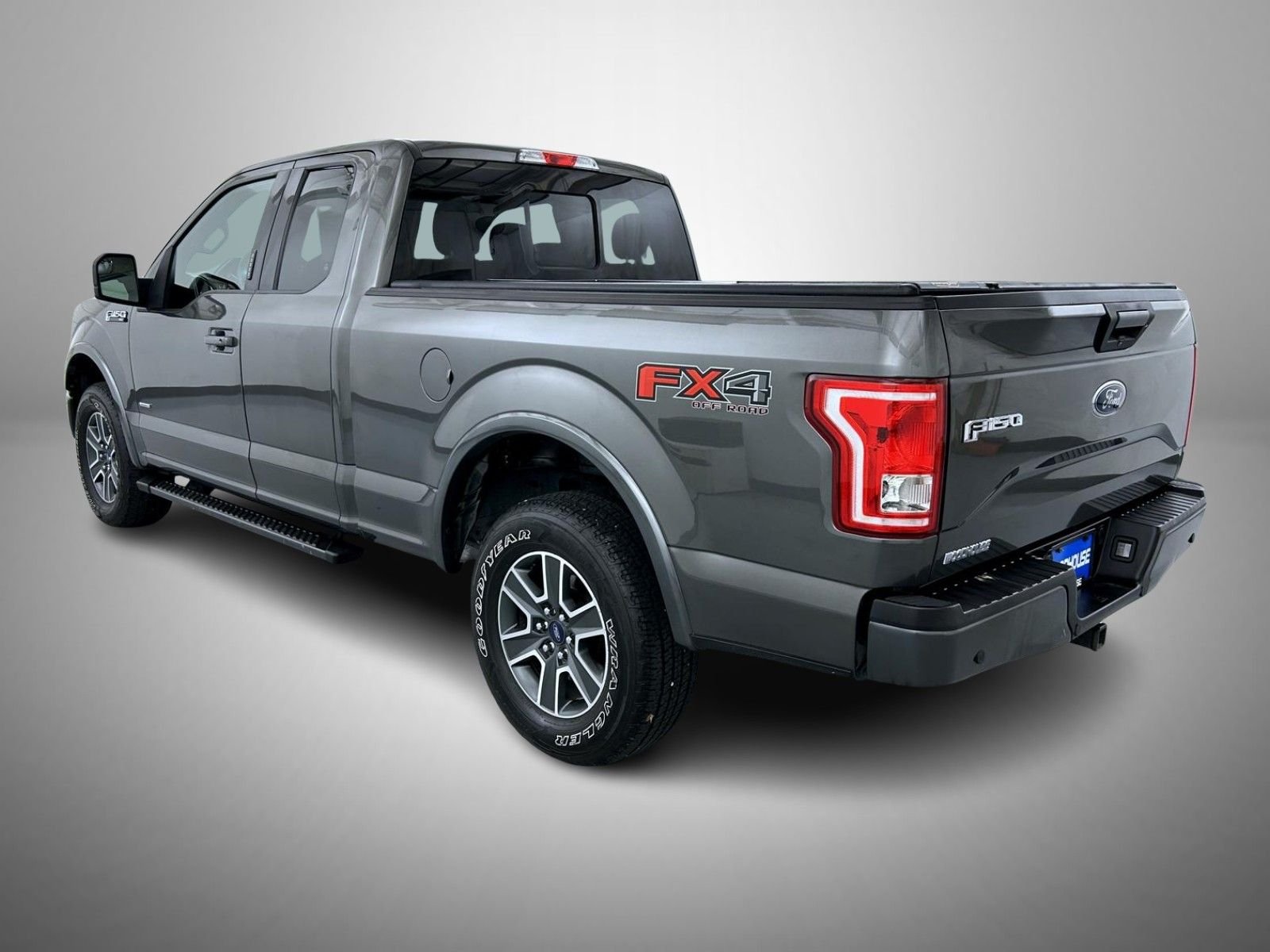 Used 2016 Gray Ford XLT image 7