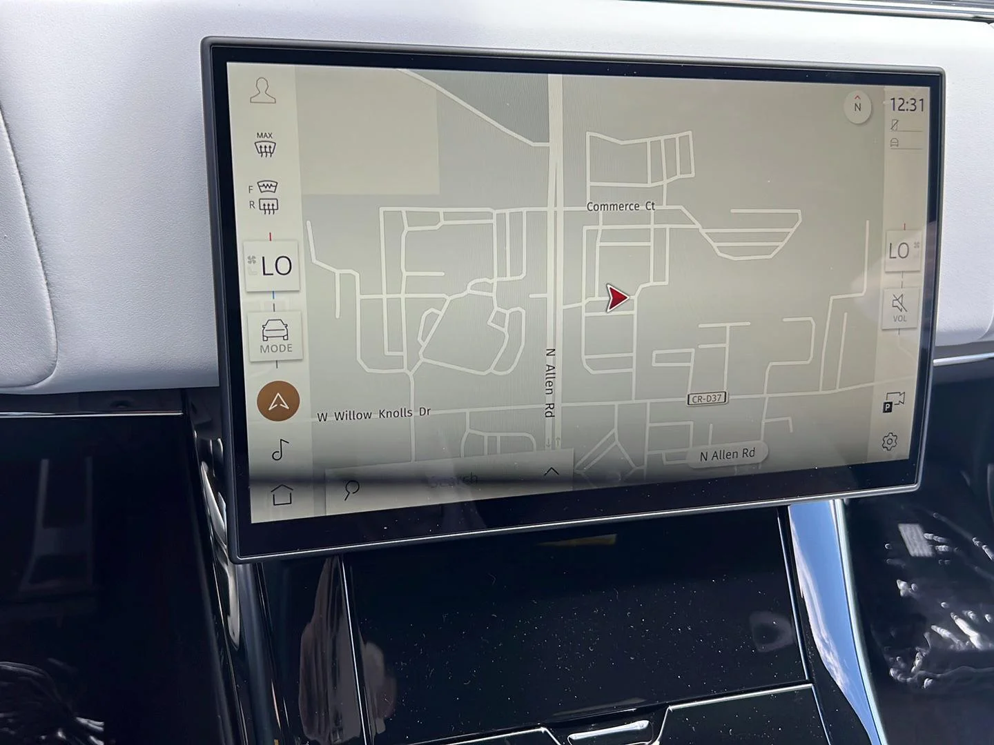 New 2026 Constellation Blue SV Bespoke Ultra Metallic Gloss Land Rover Dynamic SE image 18