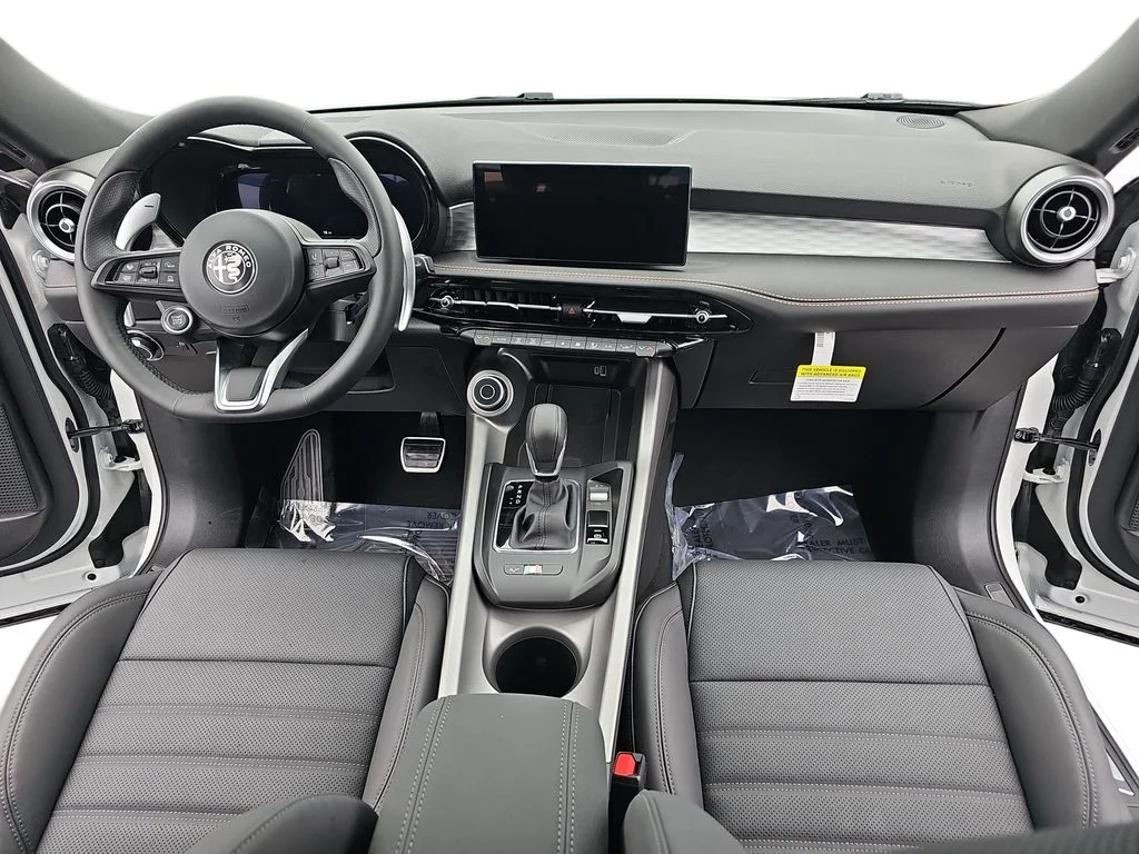 New 2026 Milano White Exterior Paint Alfa Romeo Veloce image 9