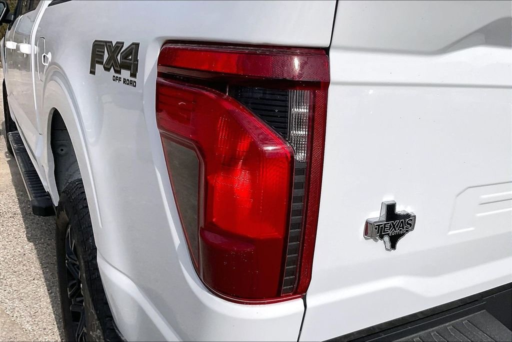 New 2026 Ford F-150 XLT 4D SuperCrew