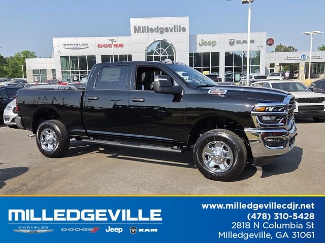New 2026 Diamond Black Crystal Pearl-Coat Exterior Paint RAM Tradesman image 1